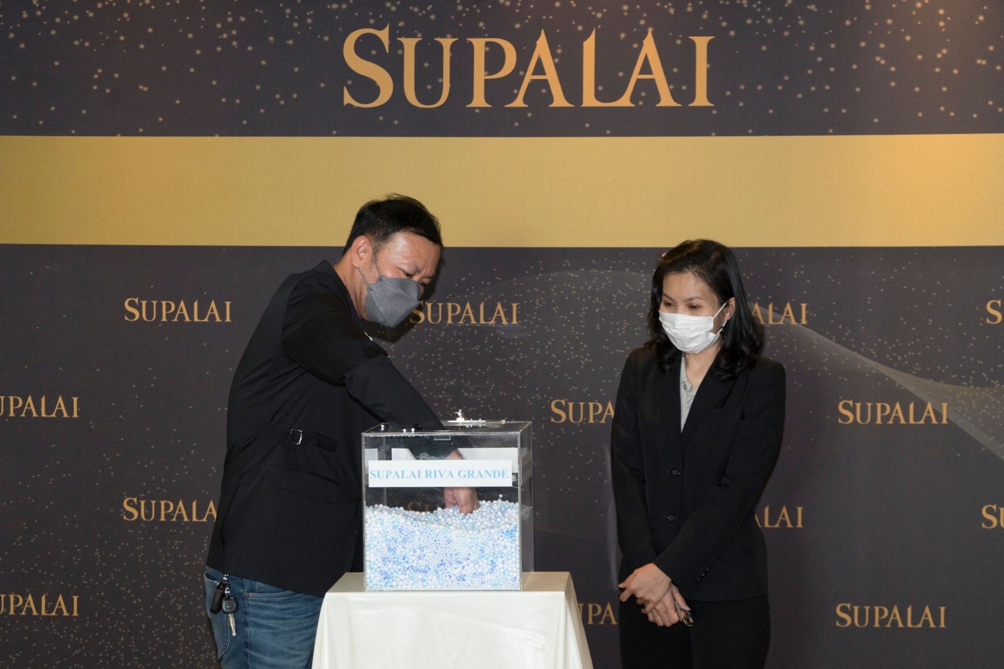 1818fa4b-d955-4bc9-a3f2-edfe98d452a1