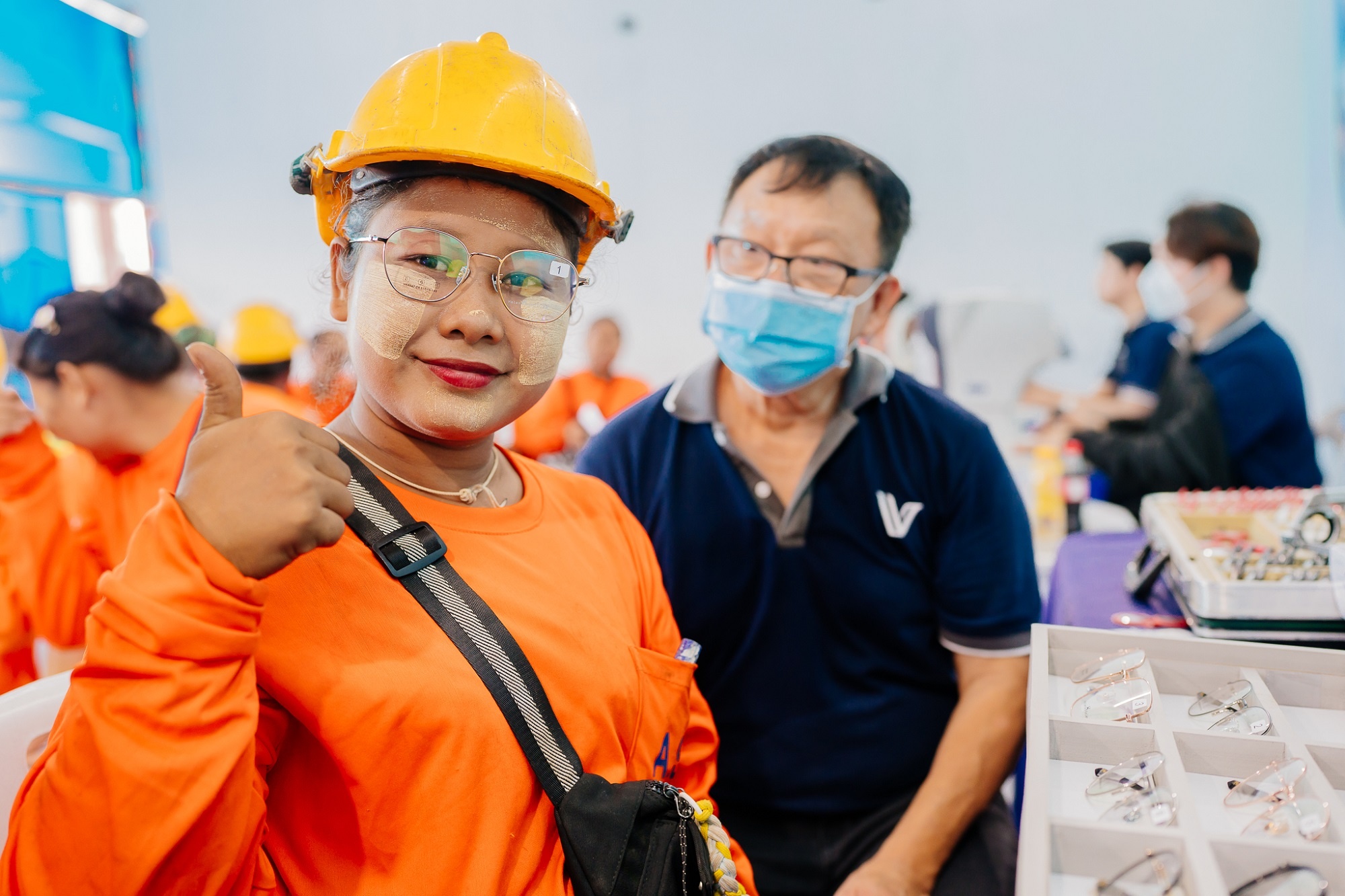 ศุภาลัยสร้างดี ลุยแว่นสร้างสุข เสริม ปันรักช่วยแรงงาน 08