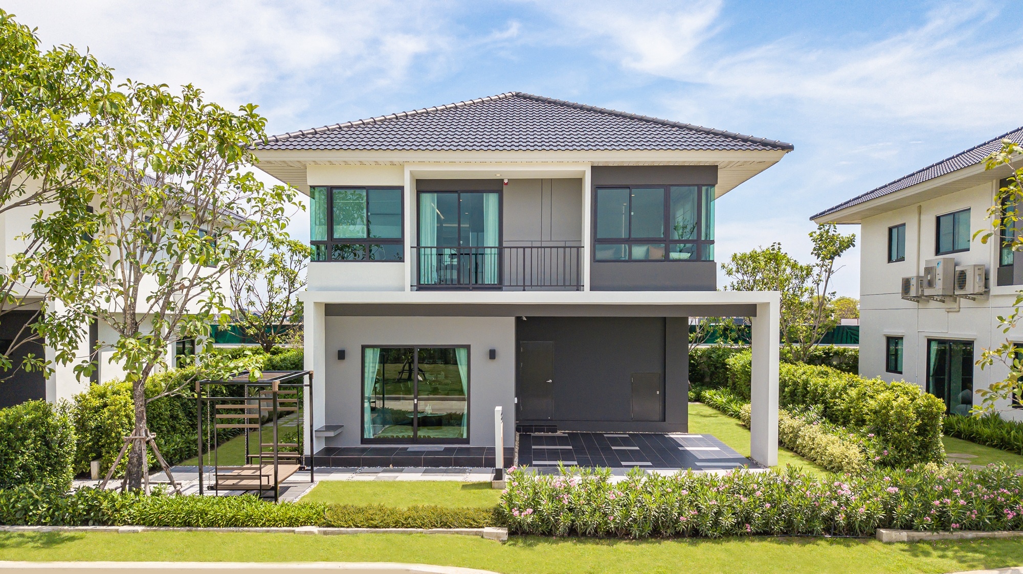 2. ศุภฤทธิ์ ภายนอก